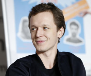 Filip Pławiak kiedyś i dziś. Tak przez lata zmieniał się ulubieniec widzów z serialu Chyłka