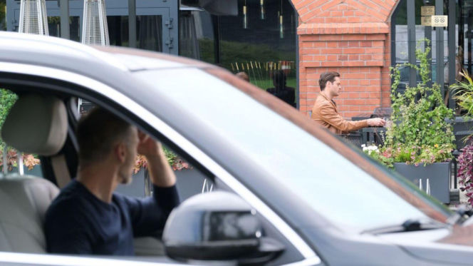 M jak miłość odc. 1897. Andrzej Budzyński (Krystian Wieczorek), Błażej Święcicki (Adrian Budakow)