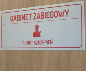 Świąteczne spotkania sprzyjają rozprzestrzenianiu się wirusów. Eksperci przypominają o znaczeniu szczepień przeciw COVID-19