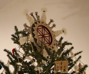 W Pałacu Prezydenckim już święta. Marta Nawrocka z rodziną ubierała choinkę