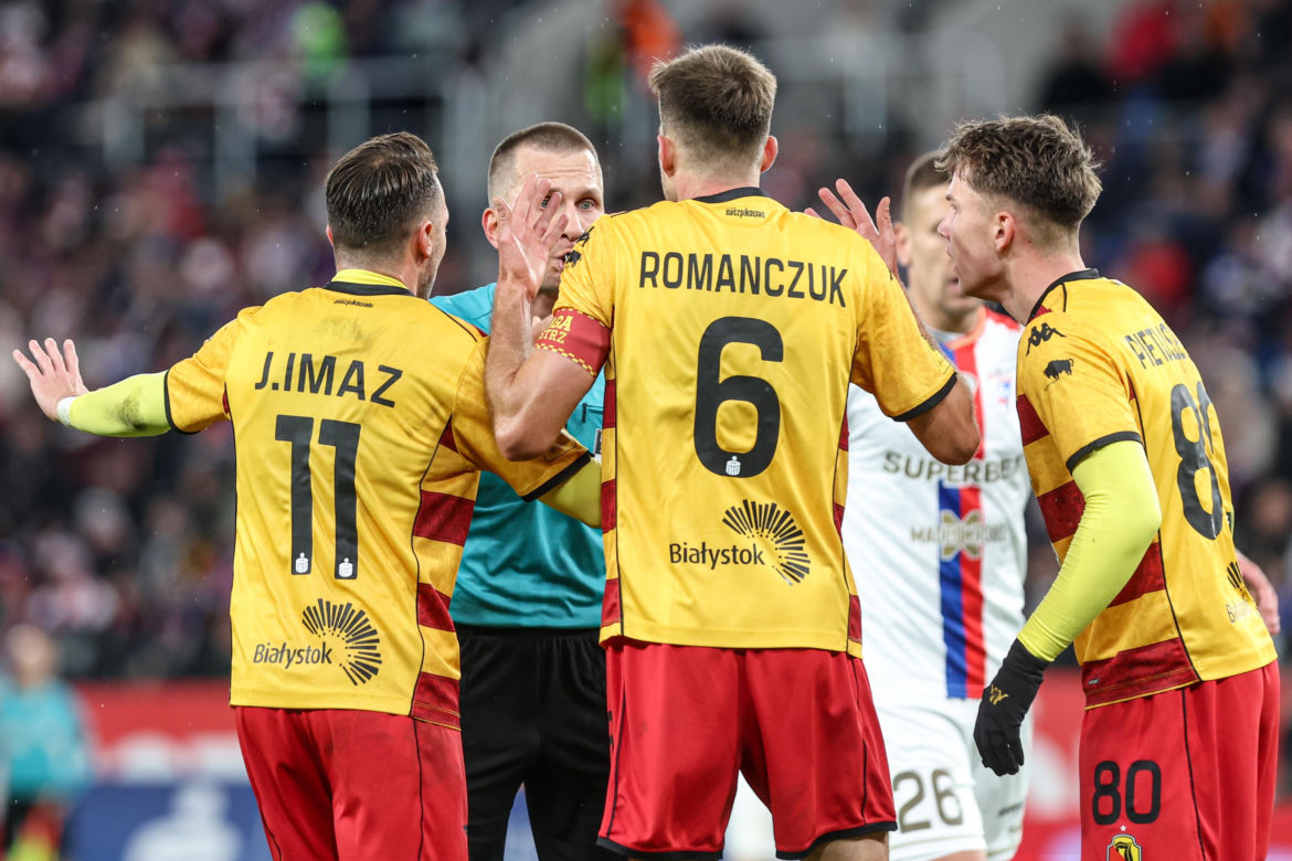 Górnik Zabrze liderem Ekstraklasy. O wyniku zadecydowała samobójcza bramka. Ponad 25 tys. kibiców na trybunach