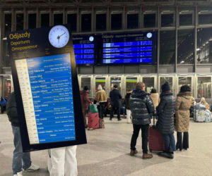 Tysiące Polaków uwięzionych na dworcach. Pociągi opóźnione nawet 7 godzin!
