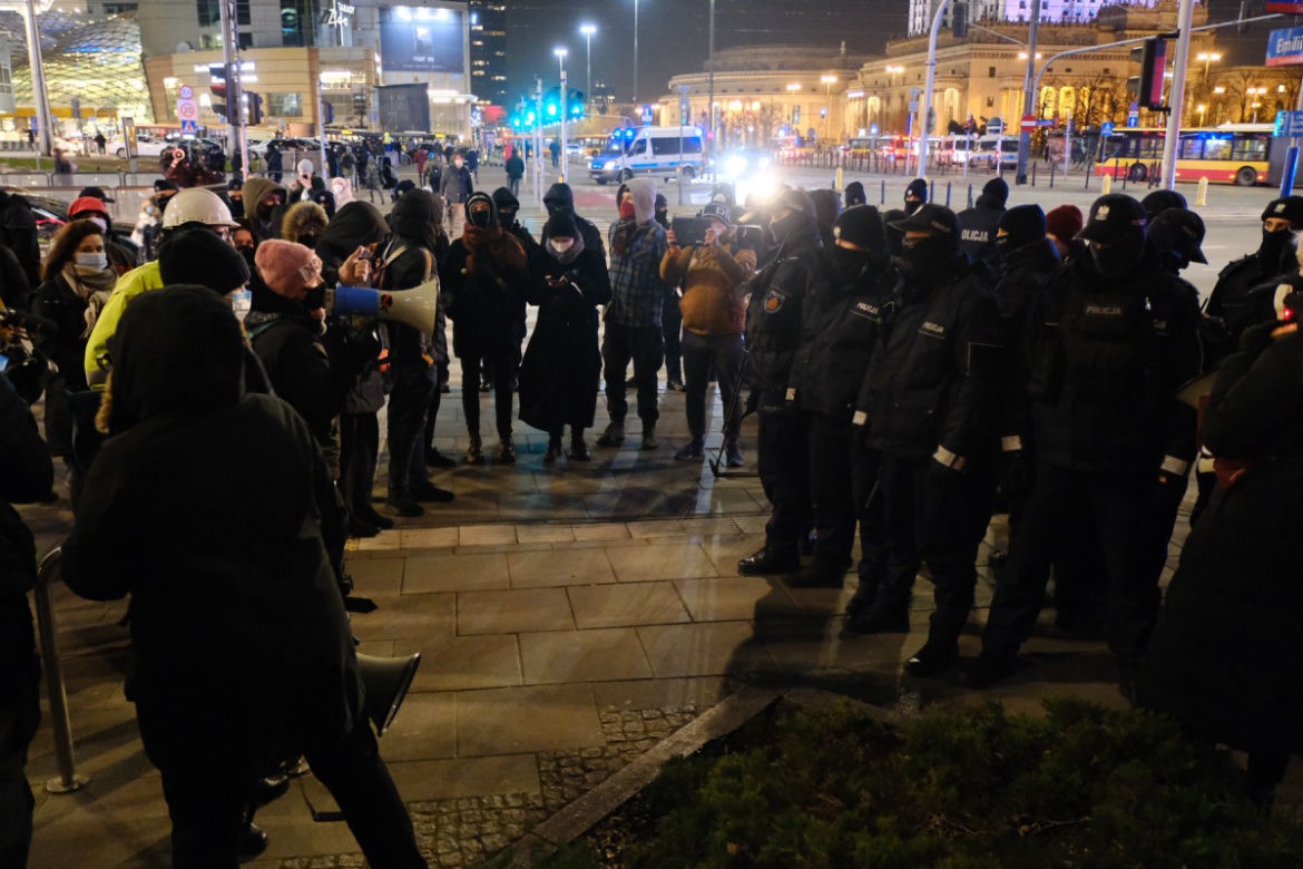 Blokada w oparach absurdu - protest kobiet