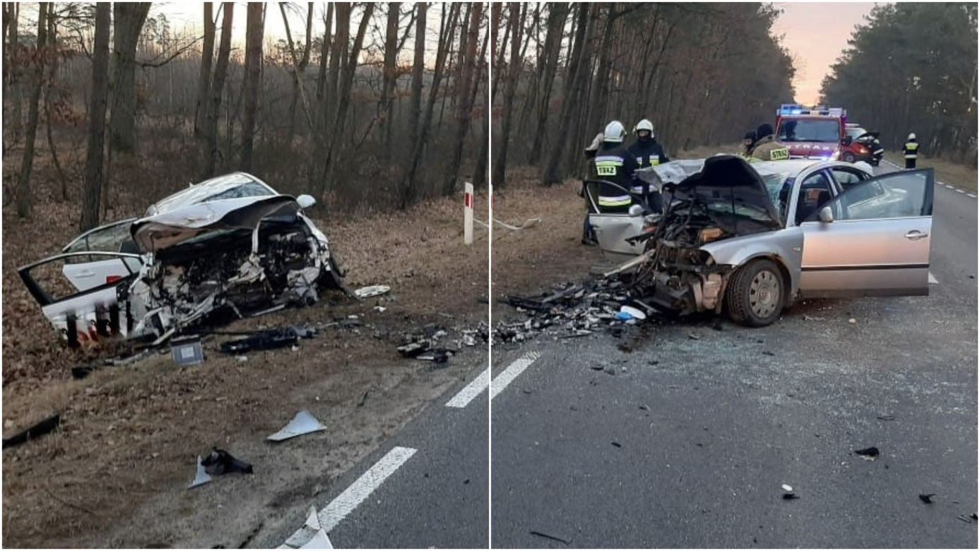 Szokujący wypadek pod Płockiem! Kilka osób w szpitalu po potwornym zderzeniu toyoty i volkswagena [ZDJĘCIA]
