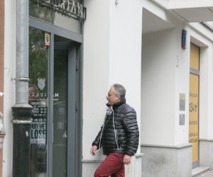 Marek Jakubiak u fryzjera