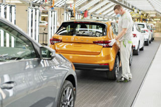 Skoda kończy produkcję na ten rok? Fabryki samochodów w opałach