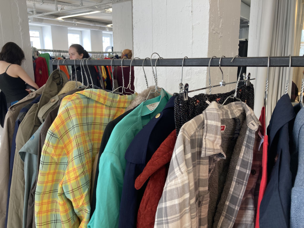 Trwa market ubrań vintage w Warszawie. Największe takie wydarzenie w Europie