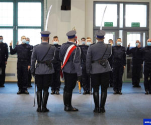 Nowi funkcjonariusze warmińsko-mazurskiej policji już po ślubowaniu