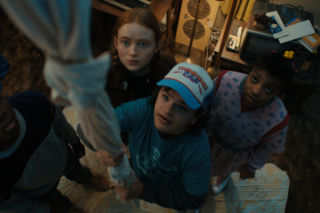 „Stranger Things 4. Netflix pokazał finalny zwiastun. Kiedy premiera? [DATA, OBSADA, PODSUMOWANIE]