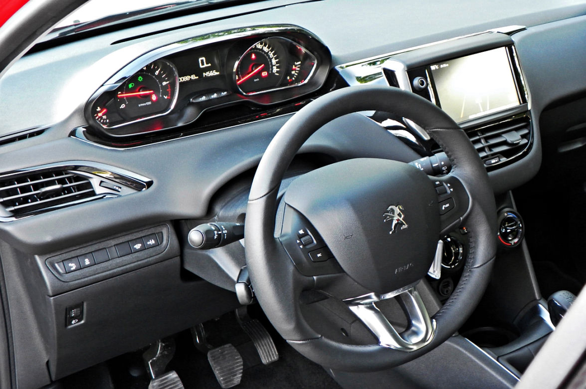 Peugeot 208 1.2 VTi 