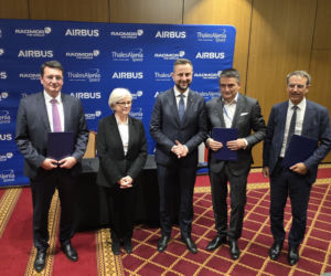 Airbus Defence and Space, Thales Alenia Space i RADMOR łączą siły w celu budowy polskiego satelity wojskowego