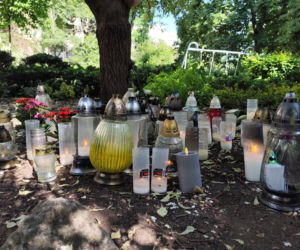 12-latka nie żyje. Poruszający widok na skwerze przed szkołą, do której chodziła Ela