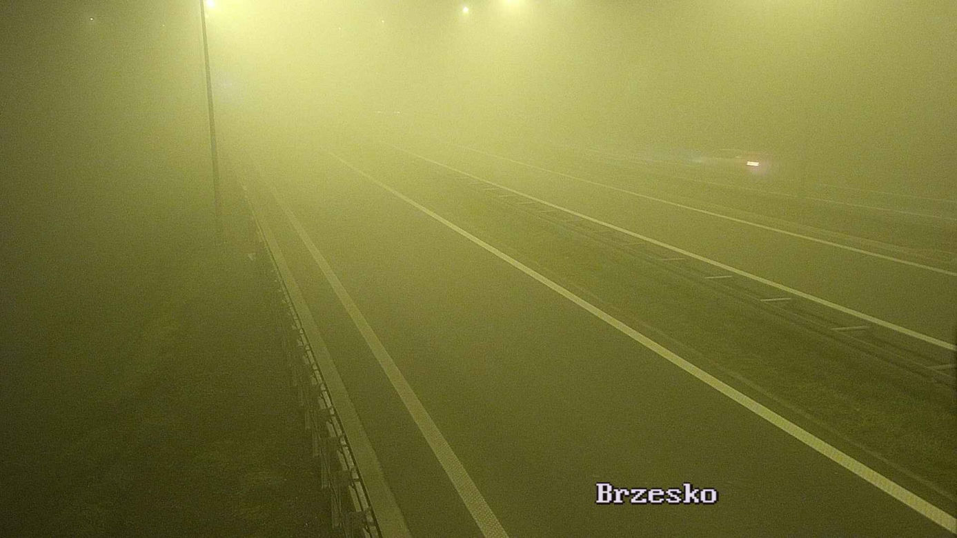 Potężna mgła na małopolskich drogach