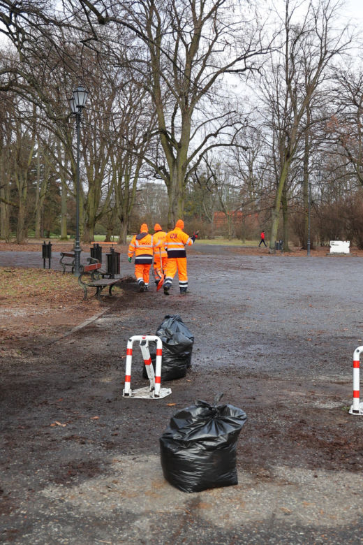 Trwają przygotowania do wiosny. Wielkie sprzątanie w łódzkich parkach