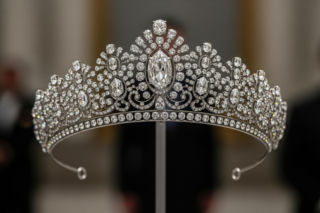 Księżna Kate w tiarze Diany. Czy jej kreacja miała ukryte przesłanie?