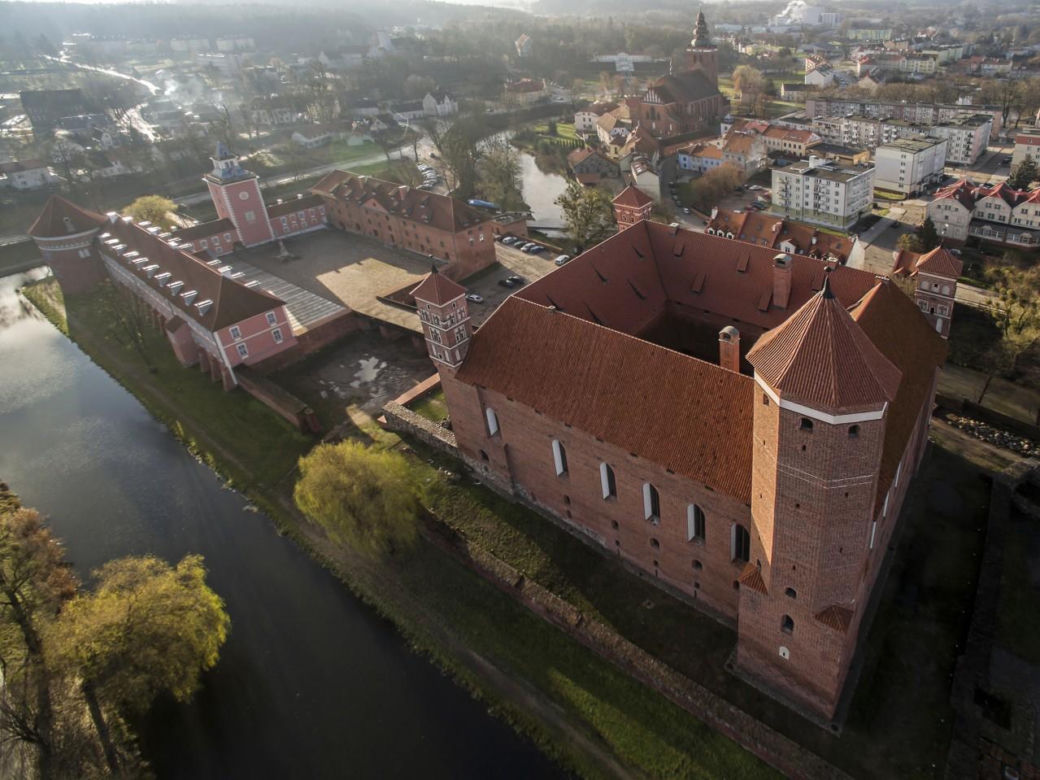   Zamek w Lidzbarku Warmińskim znany jako "Wawel Północy". Atrakcja, którą musisz zobaczyć