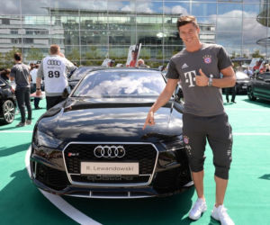 Robert Lewandowski w Audi RS7 Sportback
