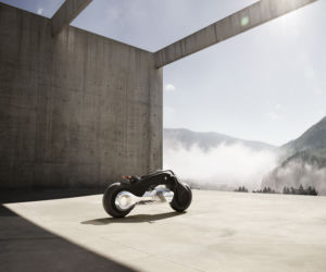 BMW Vision Next Concept 100 – bez kasku, bez upadków
