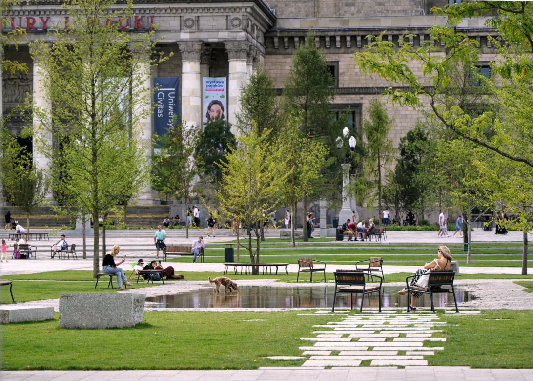 Plac Centralny 1