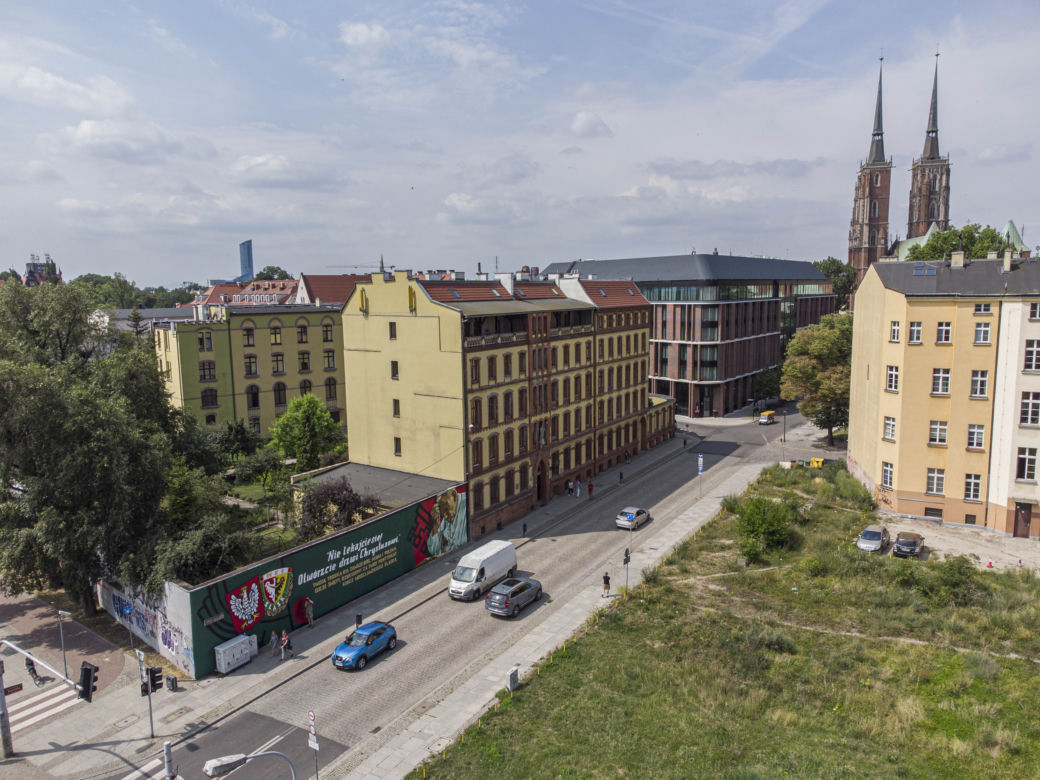 Kibice Śląska namalowali mural bez wymaganych zgód 