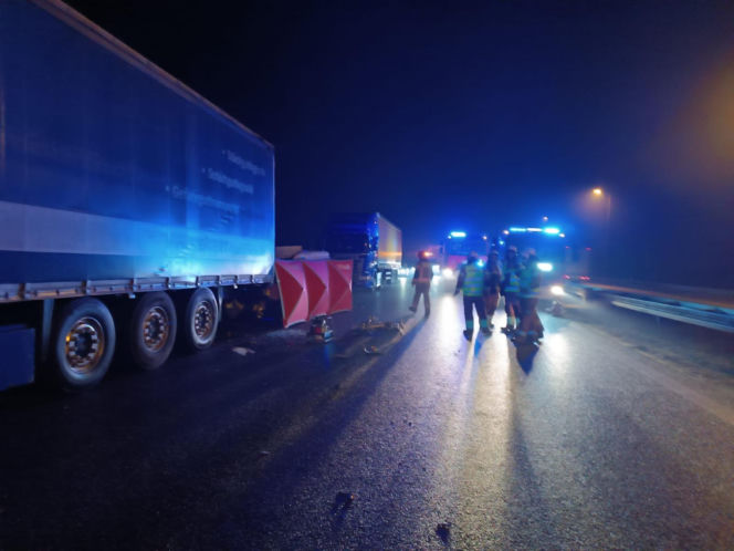 Czarna seria na autostradzie A4. Śmierć dwóch osób, karambol i droga zablokowana na wiele godzin