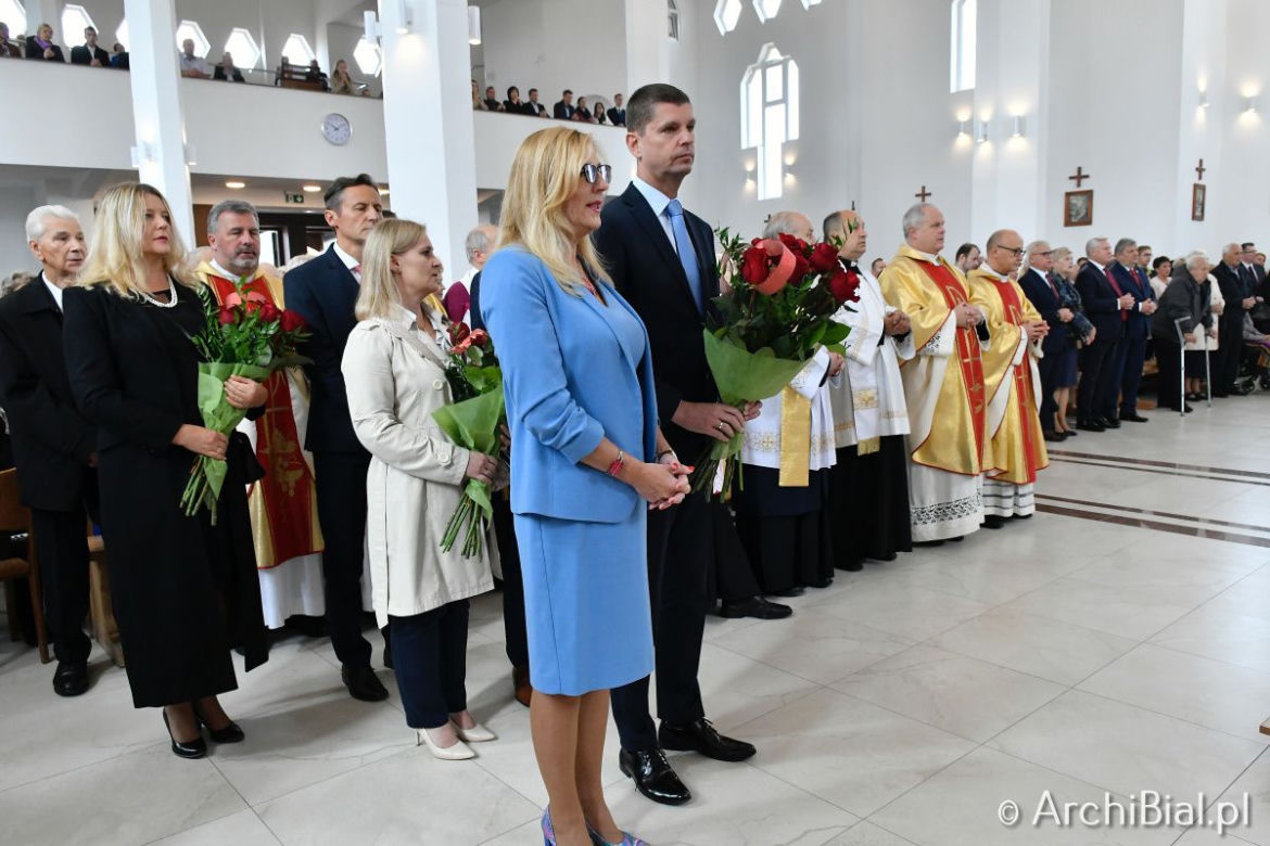 Kościół pw. Matki Bożej Różańcowej w Białymstoku. Świątynia powstała w niespełna rok