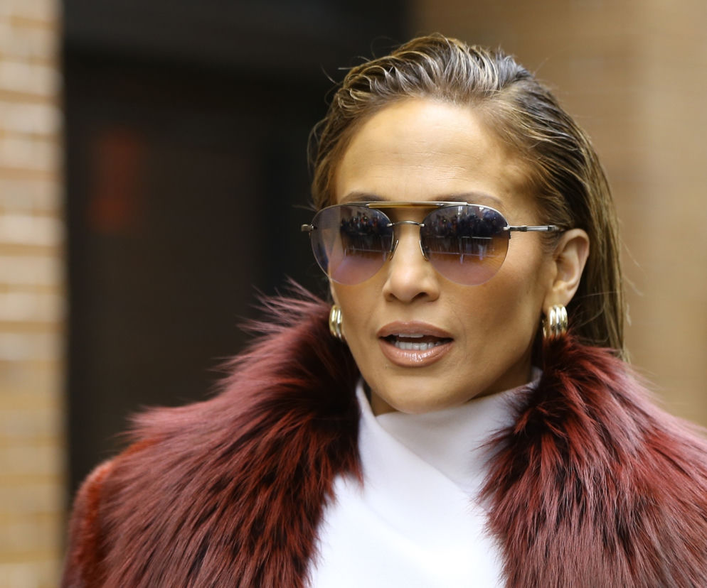 Jennifer Lopez w drodze na wywiad