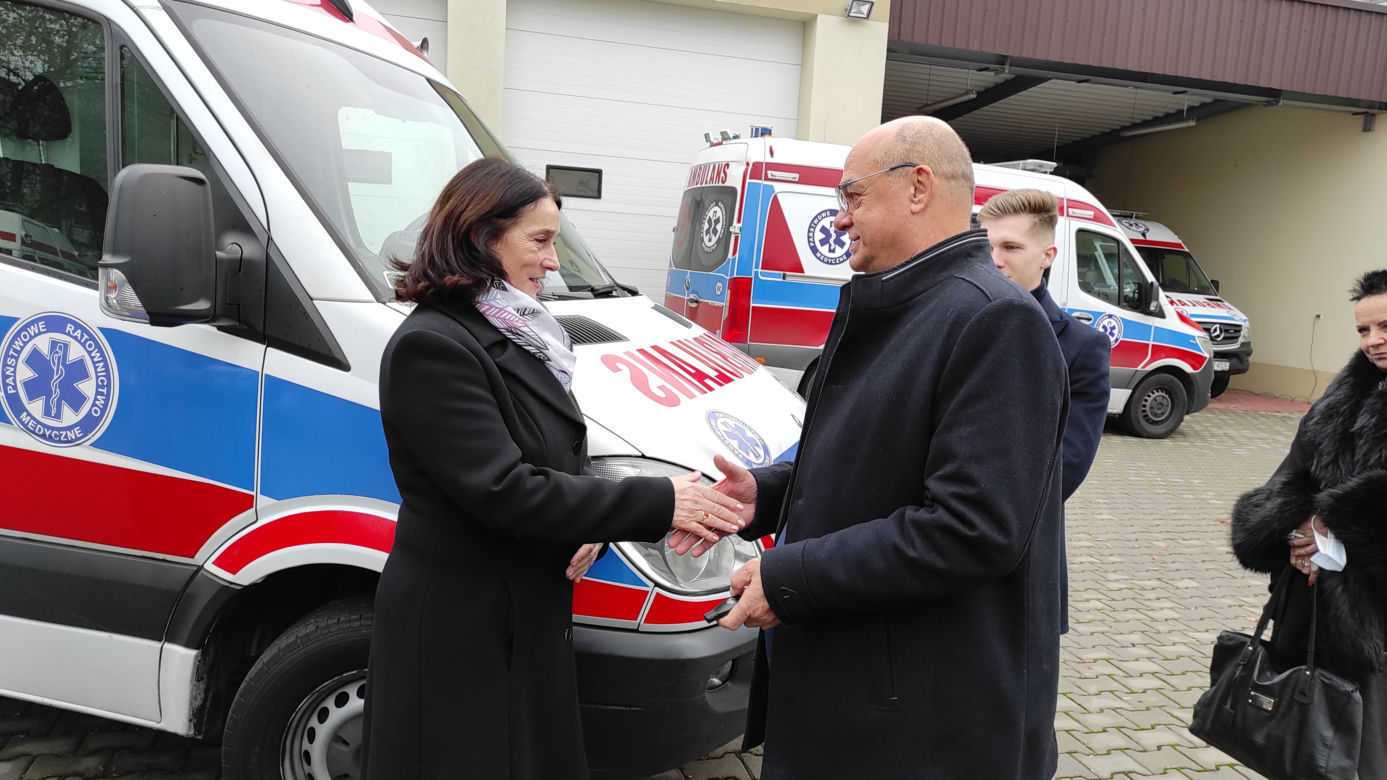 Przekazanie ambulansu dla Stowarzyszeniu Malta Służba Medyczna