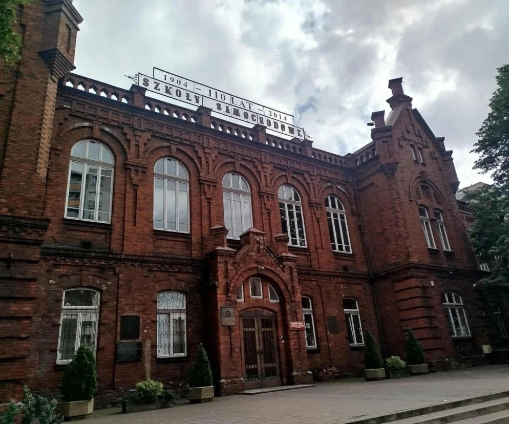 Nie będzie zarządzać szkołą i prowadzić zajęć. Dyrektor radomskiej samochodówki ponownie zawieszona 