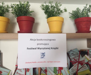 Książki zapraszają do czytania