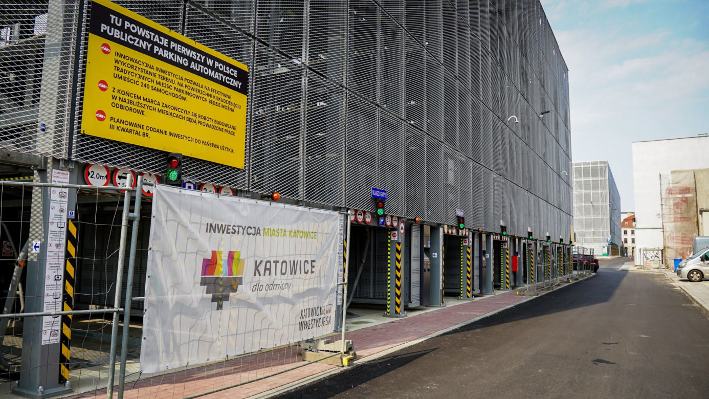 Parking automatyczny w Katowicach czeka już tylko na odbiór techniczny