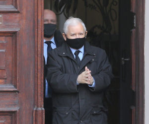 Jarosław Kaczyński. Izolacja, potem kościół