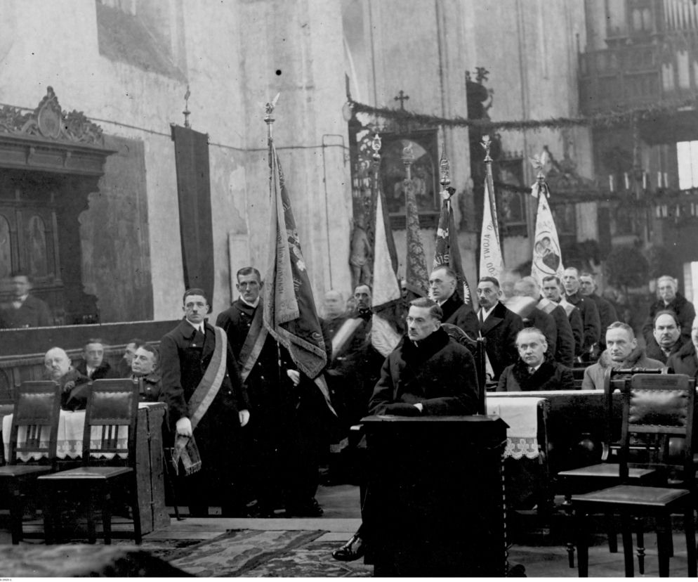 Obchody 10-lecia objęcia przez władze polskie kolei na Pomorzu w Toruniu -  rok 1930