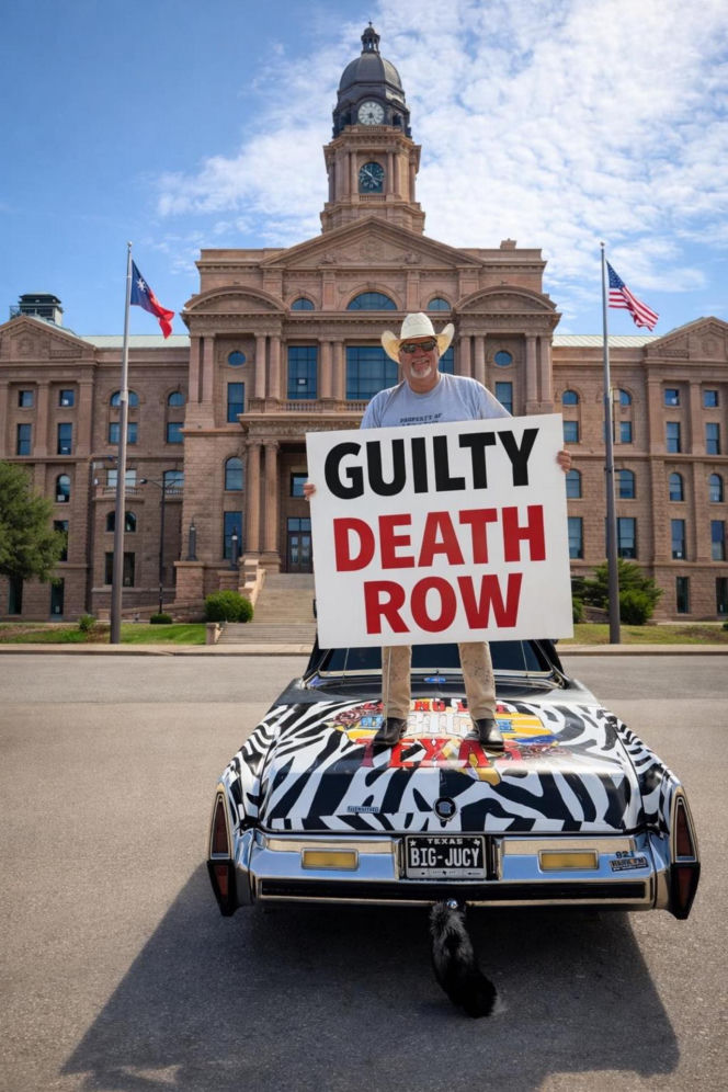 Kurier porwał 7-latkę i ją zabił! To zdjęcie przeraża