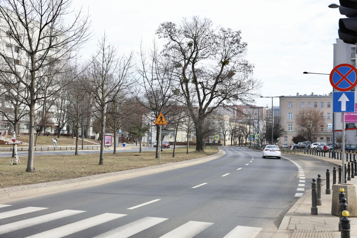 Ulica Leszno w Warszawie, choć zmieniała nazwy, dla pokolenia wojennego pozostała symbolem tragicznych wydarzeń