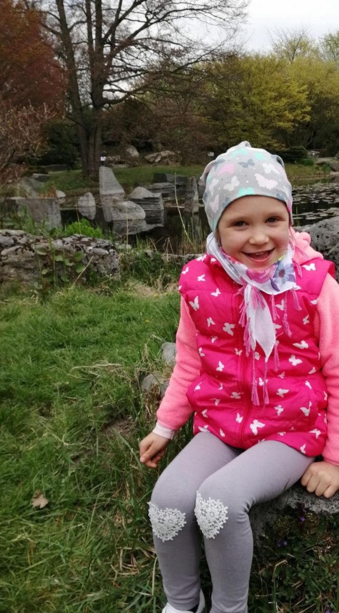 Choroba odebrała Lence mowę, niech nie zabierze uśmiechu. Dramatyczny apel rodziców 11-latki