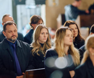 Na Wspólnej, odc. 4268. Renata (Marta Jankowska), Sławek (Mariusz Słupiński), Daria (Patrycja Topajew), Kasia (Julia Chatys), Marta (Joanna Jabłczyńska), Bogdan (Wojciech Brzeziński)