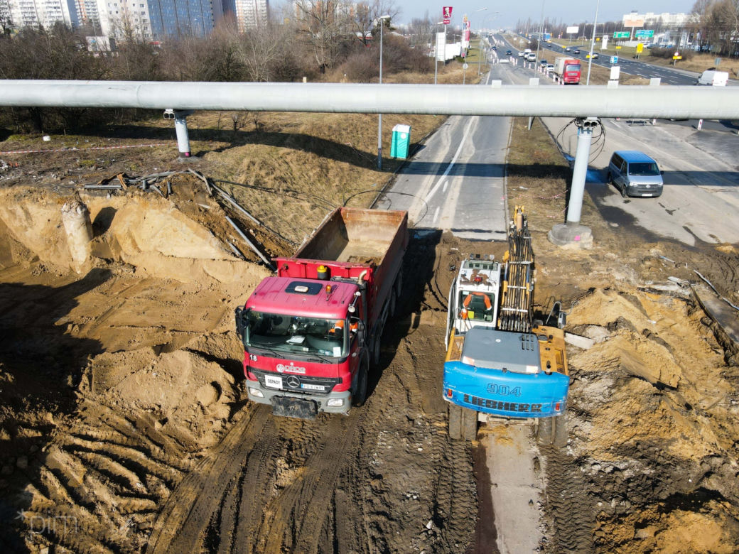 Nowy wiadukt przy ul. Kurlandzkiej w miejscu wyburzonego