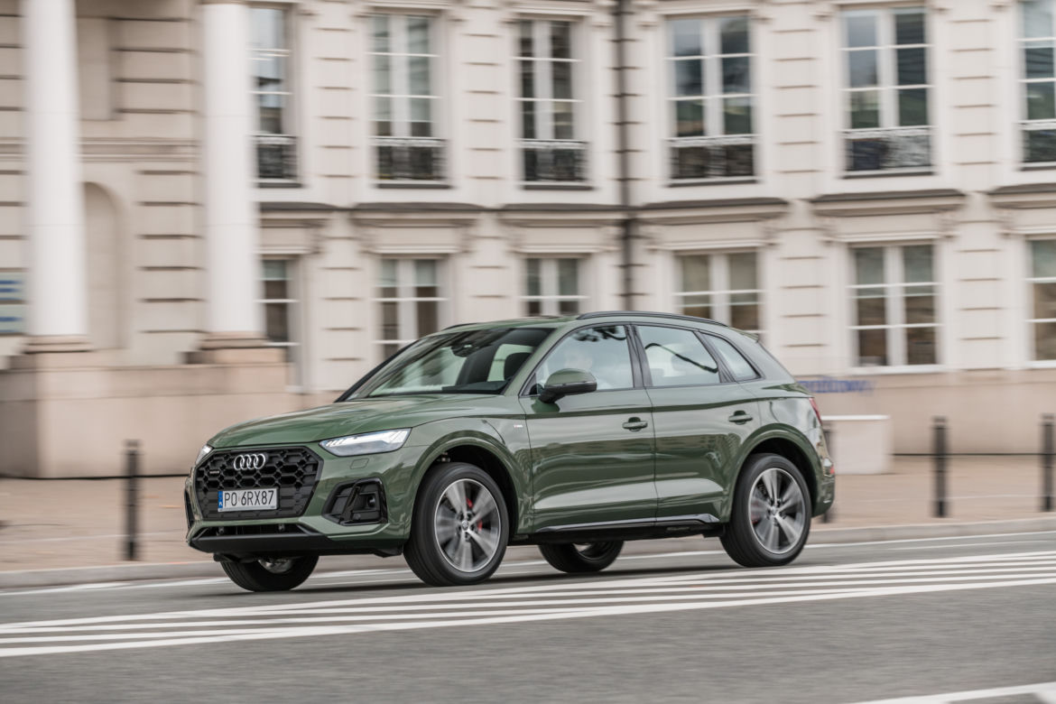 Audi Q5 S line 40 TDI quattro S tronic (District Green)