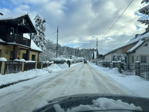 Polska pod śniegiem. Kiedy przestanie padać? Prognozy są jednoznaczne