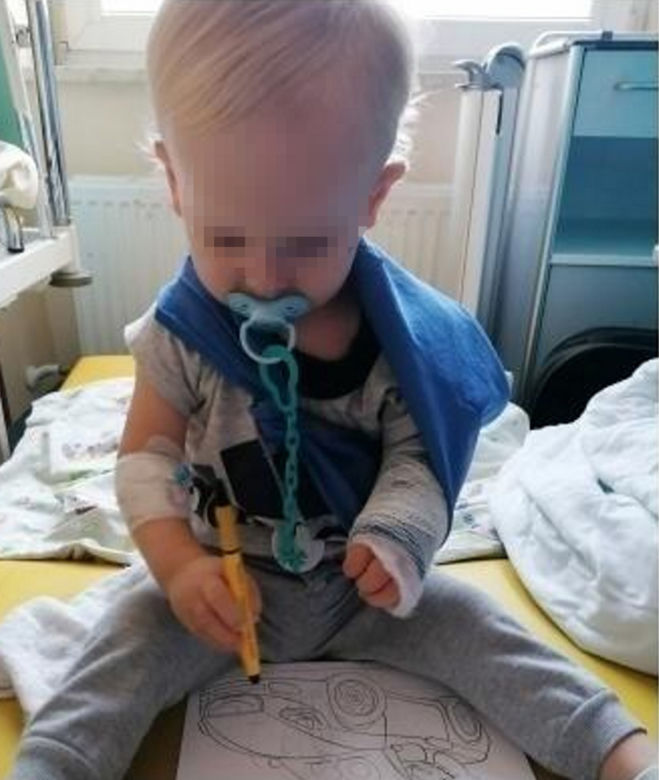 Mały Marcelek z Wyszogrodu walczy o powrót do normalności! Jego mama dowiedziała się o chorobie synka w dniu porodu [ZDJĘCIA]