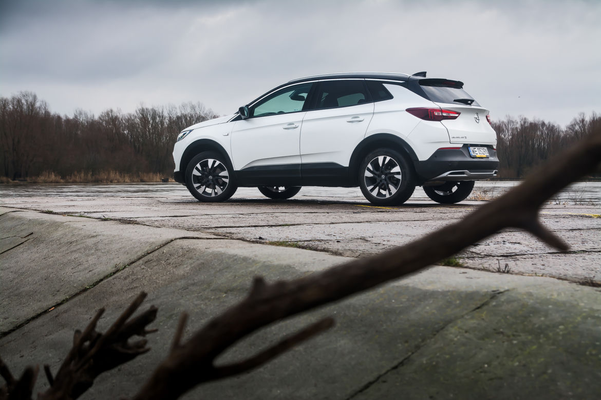 Opel Grandland X 1.2 Turbo 130 KM M6 Elite
