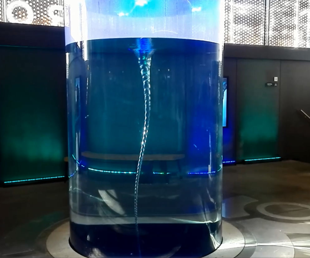 Na 10 osób odwiedzających Hydropolis 8 to turyści