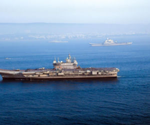 Indyjski lotniskowiec rusza na pomoc Sri Lance. Dramatyczna walka z żywiołem