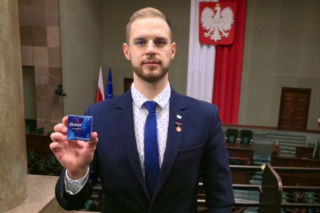 Kupił prezerwatywy na Kancelarię Tuska. Twórca nagrania z TikToka ma poważne kłopoty