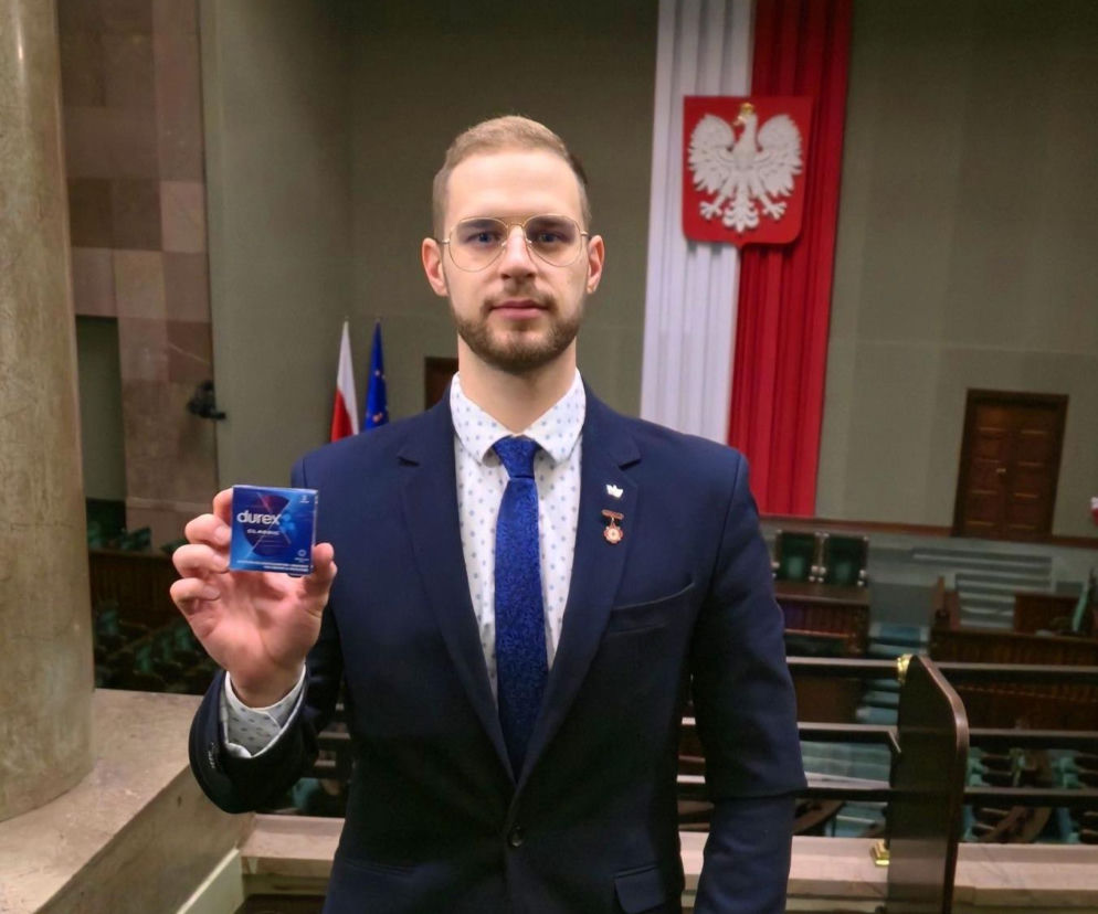 Kupił prezerwatywy na Kancelarię Premiera. Twórca viralowego nagrania ma poważne kłopoty