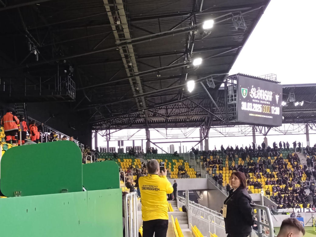 Inauguracja Areny Katowice. Nowa Bukowa tętni życiem, zaczęło się od niespodziewanego wydarzenia