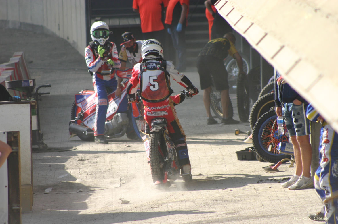 Zaplecze Kadry Juniorów na Motoarenie. Młodzieżowcy rywalizowali w Toruniu - dzień 1