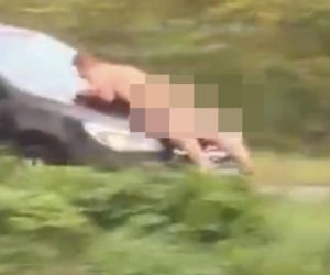 Nagi mężczyzna z maczetą biegał po ulicy! Policjanci użyli paralizatora