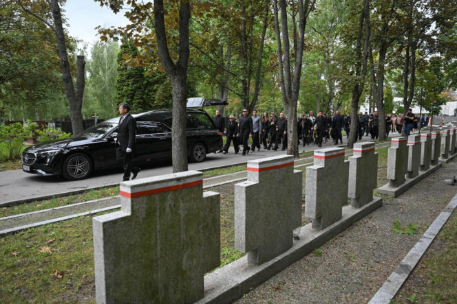 Alaksandr Milinkiewicz spoczął na warszawskich Powązkach